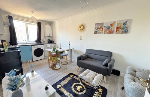 Thamesmead Apartamento | Charming London Apartment Retreat