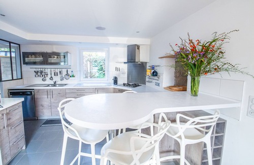 Kerroch Casa | Charming longère in a quiet location 5 minutes from a large sandy beach.