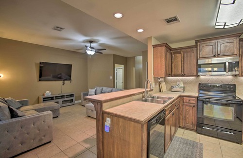 Denham Springs Casa | Charming Louisiana Home - 21 Mi to LSU!