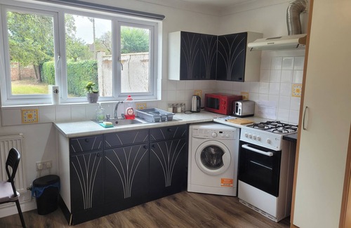 Luton Apartamento | Charming Luton Apartment Retreat