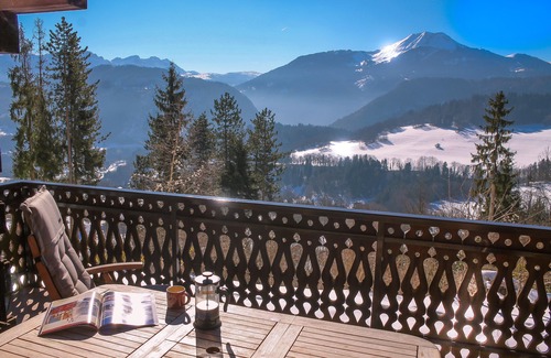 Mieussy Chalet De Esquí | Chalet familiar de lujo, paz y magníficas vistas alpinas, paseos desde la puerta, eco Hot-Tub