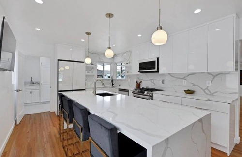 Ladera Heights Casa | Charming Luxury 3-bedroom house with Private Parking in welcoming Ladera Heights