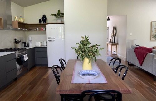 Leura Casa | Charming Luxury Self Contained Cottage.