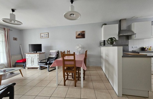 LʼAiguillon-sur-Mer Casa | Casa cerca del centro con jardín, aire acondicionado y WiFi en L'Aiguillon-sur-Mer