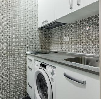 San Blas-Canillejas Casa | Charming Madrid Las Rosas, Alojamiento de 2 habitaciones con cocina