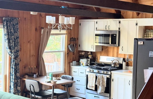 Bridgton Cabina | Charming Maine cabin in Bridgton Highland Lake
