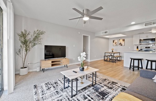 Mesa Apartamento | Charming Mesa 1 BD Near ASU w/Pools, Game Room, Basketball Courts + more