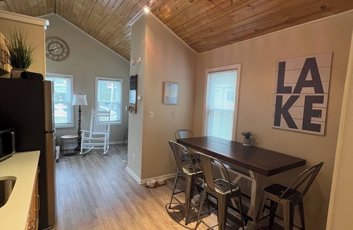 Michigan City Casa | Charming Michigan City Cottage