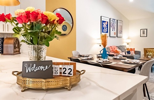 East Pensacola Heights Casa | Charming MidCentury Modern Retreat