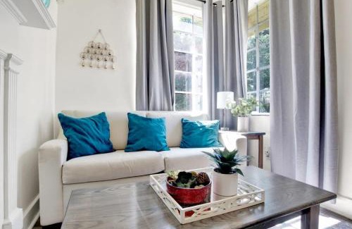 Hannon Park Casa | Charming Midtown Apt - Hannon Hideaway Unit A