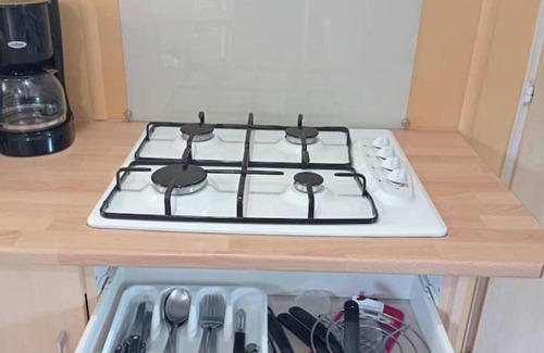 Saint-Cheron Casa | Charming Mobil-Home Camping 3* (40 min from Paris)