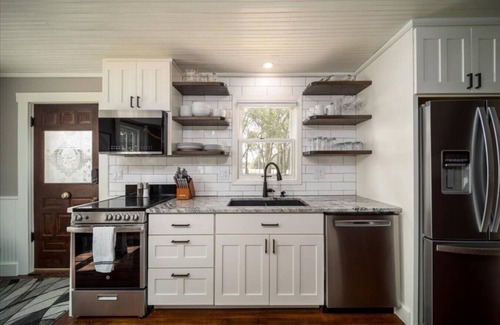 Pella Casa | Charming, modern and cozy retreat on the bike path