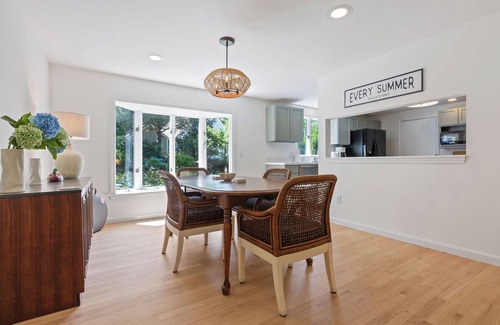 East Orleans Casa | Charming, Modern, Comfortable 2BR Home in Orleans - With Premium Amenities