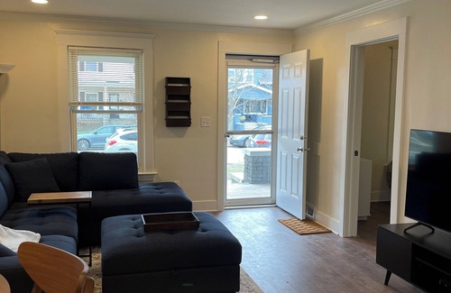 Midtown Apartamento | Charming Modern Midtown in Vibrant area!