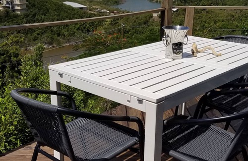 Hart Bay Cabaña | Charming Moonsong Cottage One Bedroom in Chocolate Hole Offers Hot Tub & Views!