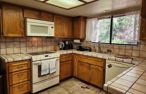 Glencoe Cabina | Charming Mountain Cabin: 3BD + Bonus Room in Woods