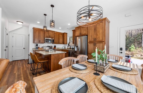 Murphy Casa | Charming Murphy House with Deck & River Views!