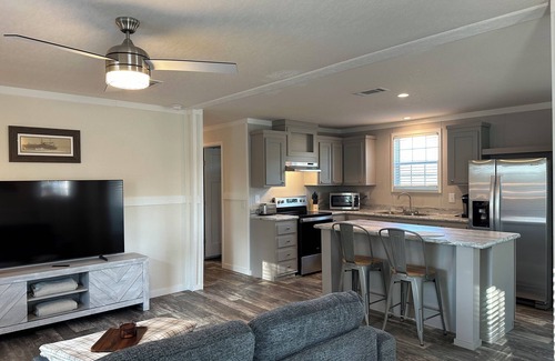 Ocala Casa | Charming new 3-bedroom mobile home only 3 minutes from WEC.