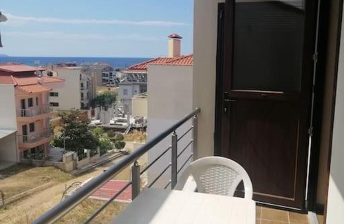 Flogita Apartamento | Charming New Apartment with Stunning Sea View