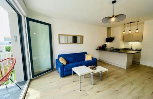 La Rochelle Apartamento | charming new flat with balcony