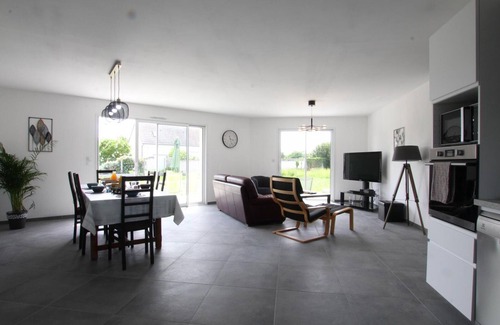 Pirou Cabaña | Casa luminosa con jardín, cerca de la playa y del castillo de Pirou