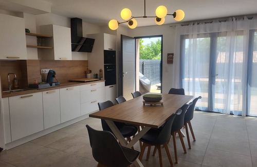 Puget-Ville Casa | Charming new house in Puget-Ville - Ideal with family or friends