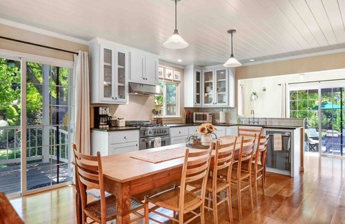 Sonoma Casa | Charming Newcomb Cottage Downtown Sonoma