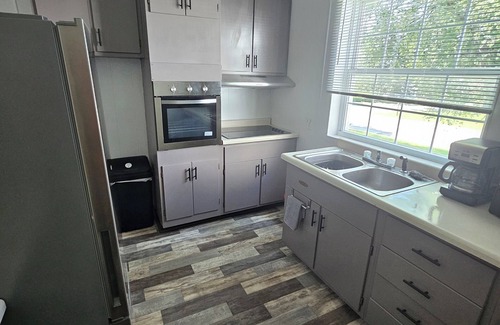 Danville Casa | Charming newly renovated 2-bedroom house with AC, WiFi in nice neighborhood