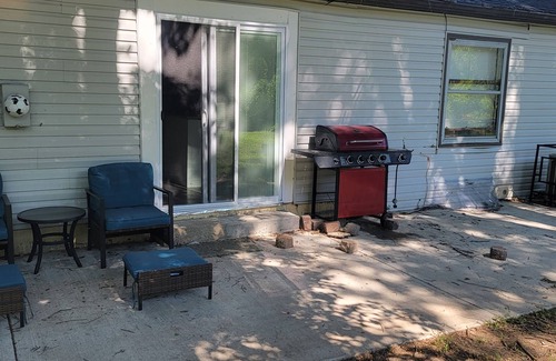 Raytown Casa | Charming Newly Renovated 3 bedroom Home- close to Major Kansas City attractions