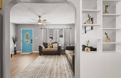 Virginia Park Casa | Charming newly renovated 3/2 -bedroom house with WiFi in marvelous South Tampa