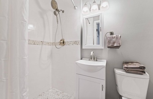Virginia Park Casa | Charming newly renovated 3/2 -bedroom house with WiFi in marvelous South Tampa