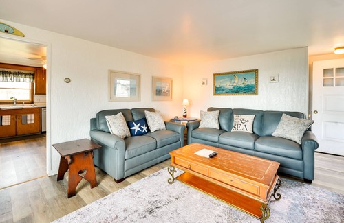 Niantic Cabaña | Charming Niantic Vacation Rental: Walk to Beach!