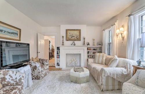 Centerville Casa | Charming Nineteenth-Century Cape Code Escape