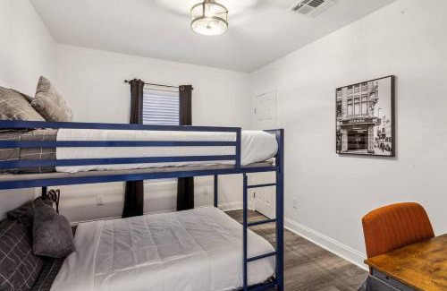 Marlyville - Fontainebleau Apartamento | Charming NOLA Oasis