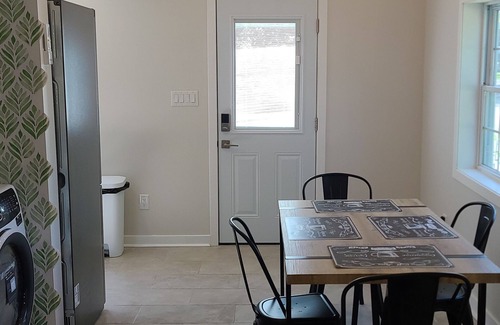 Port Dover Cabaña | Charming Oasis Retreat