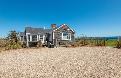 Siasconset Casa | Charming Ocean View Cottage in Sconset