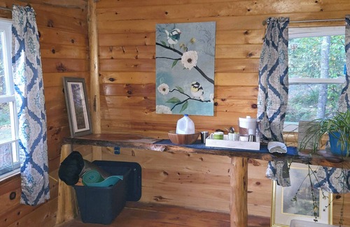 Lincolnville Cabina | Charming Off- Grid cabin 5 min from the ocean in Midcoast Maine