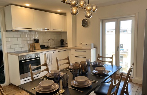 St Lorenz Apartamento | Charming old building, 4 bedrooms, central 8 pers.