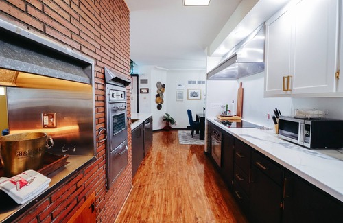 Southeast Omaha Casa | Charming Omaha Retreat - Near Zoo & Downtown 3 Bedroom Home by RedAwning
