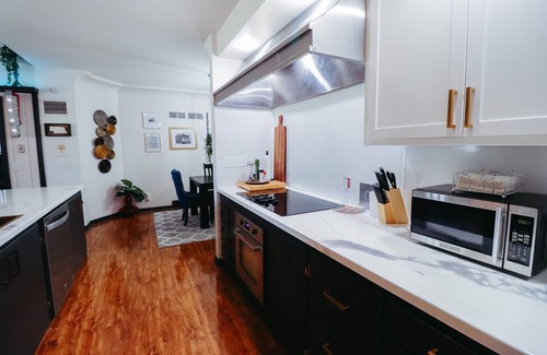 Southeast Omaha Casa | Charming Omaha Retreat - Near Zoo & Downtown 3 Bedroom Home by RedAwning