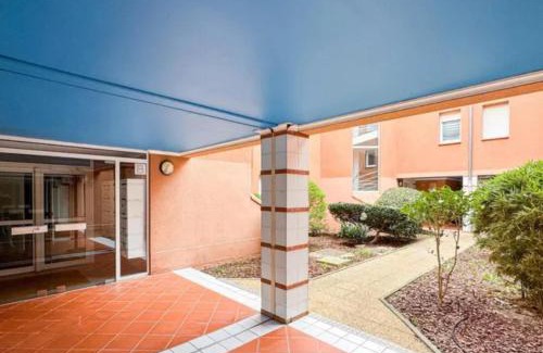 Blagnac Apartamento | Charming one bedroom apartment, - pres des commerces et tram FIBRE wifi, Airbus MEET super location