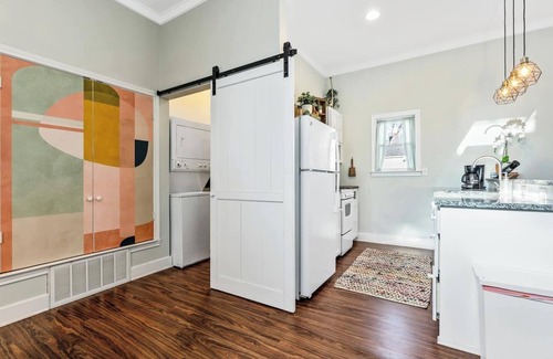 East Riverside Casa | Charming One Bedroom East Riverside Cottage