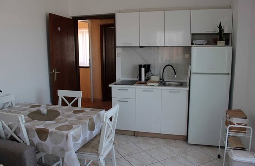 Stinjan Apartamento | Charming One-Bedroom Apartment for Two