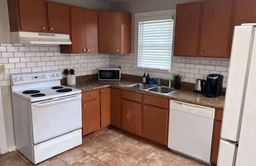 Griffin Heights Casa | Charming Original 1954 Home just Blocks from FSU
