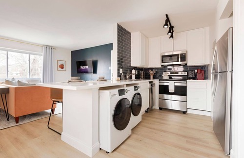 Tower Grove East Apartamento | Charming Pad in Tower Grove Park near BJC & SLU