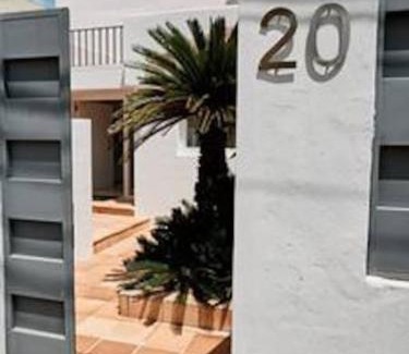 Ciudad de Ibiza Villa | Charming Patio Villa With Private Pool - 6BR - In The Heart of Playa den Bossa - Walk To Ushuaïa, Hi & The Beach!