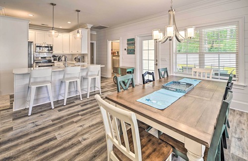 Pawleys Island Casa | Charming Pawleys Island Home ~ 4 Mi to Beach!