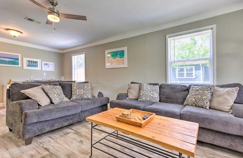 West Pensacola Casa | Charming Pensacola Cottage - 4 Mi to Downtown