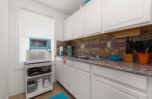 Ormond Beach Condominio | Flagler Cottage 3 | Pet Friendly, Ocean Views!