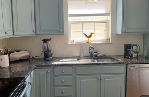 Old Mystic Casa | Charming pet friendly Mystic Cape Cod house.